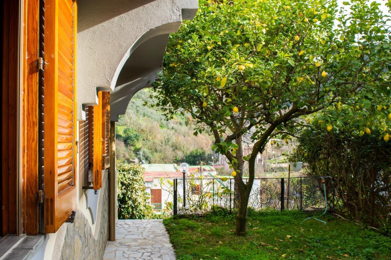 Villa Dei Fiori - Exclusive Villa With Garden In Sorrento Coast Vico Equense Exterior foto